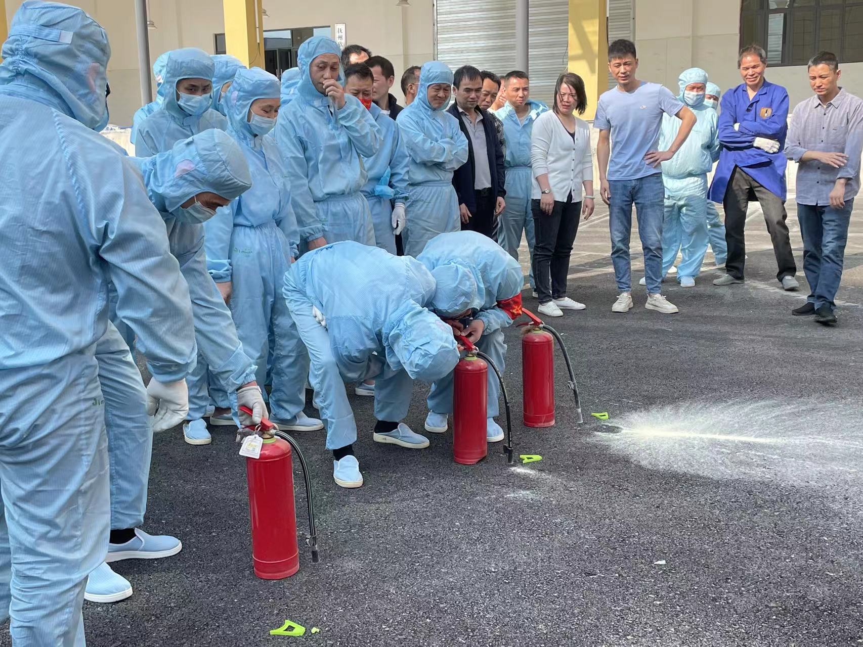 江西昂仕新材料科技有限公司2022年04月25日舉行火災(zāi)應(yīng)急疏散演練(圖3)