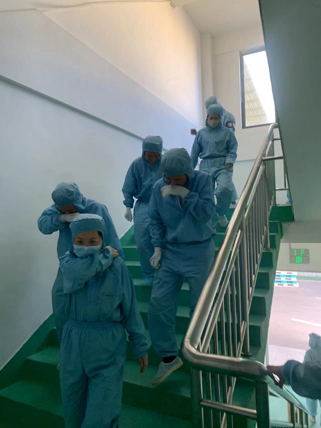 江西昂仕新材料科技有限公司2022年04月25日舉行火災(zāi)應(yīng)急疏散演練(圖10)